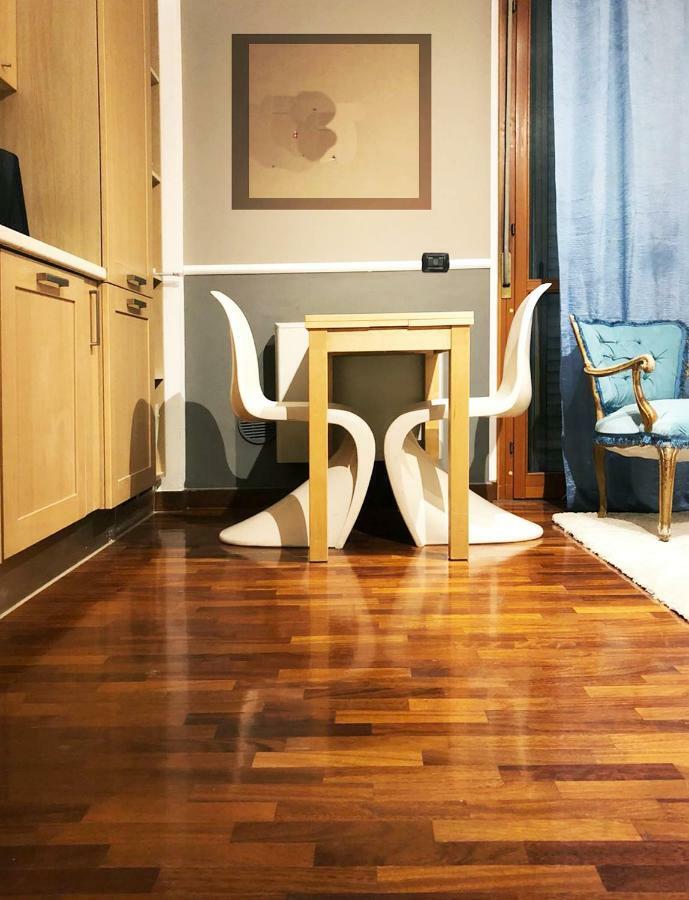 Golden Suite Apartment & Day Use Milan Luaran gambar
